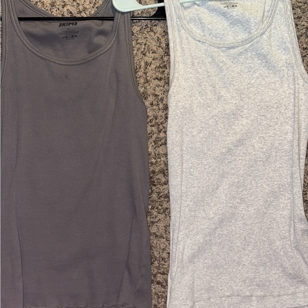 SKIMS Gray and White Tank Tops grey has tiny tiny stain selling together